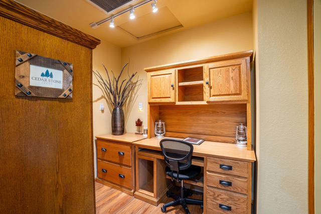 25169 Franklin Drive, Idyllwild CA: https://media.crmls.org/mediaz/098369b9-41dc-4c0b-9e3a-14fb8fe0a6df.jpg
