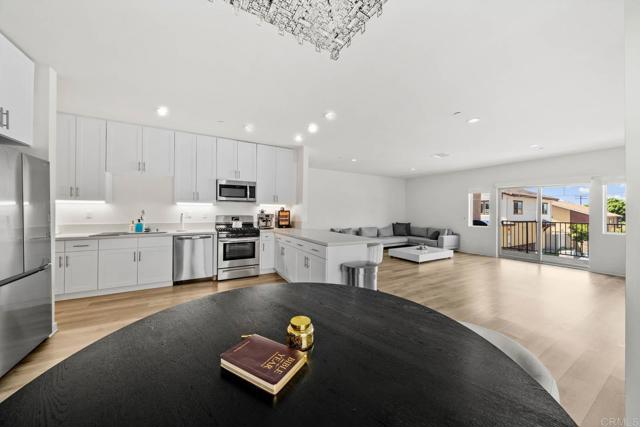 Image 10 of 42 For 747 Anastasia Court