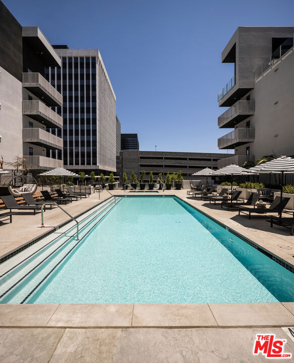 687 S Hobart Boulevard, Los Angeles CA: https://media.crmls.org/mediaz/0983c71e-4c19-43b3-82cd-f3219d99b3f5.jpg