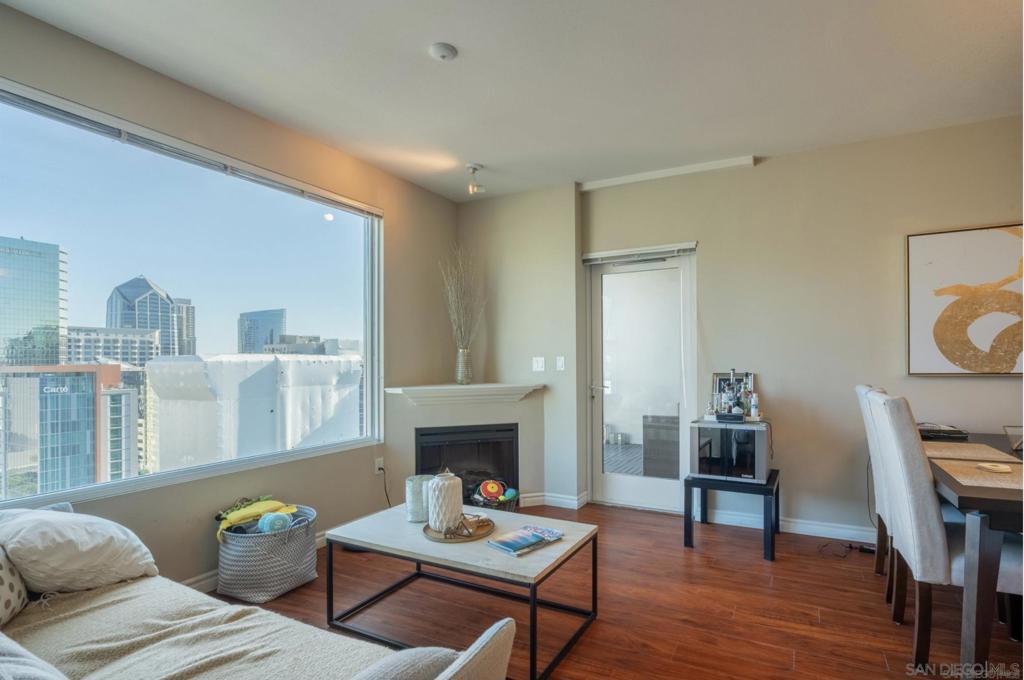 300 Beech St - photo 2