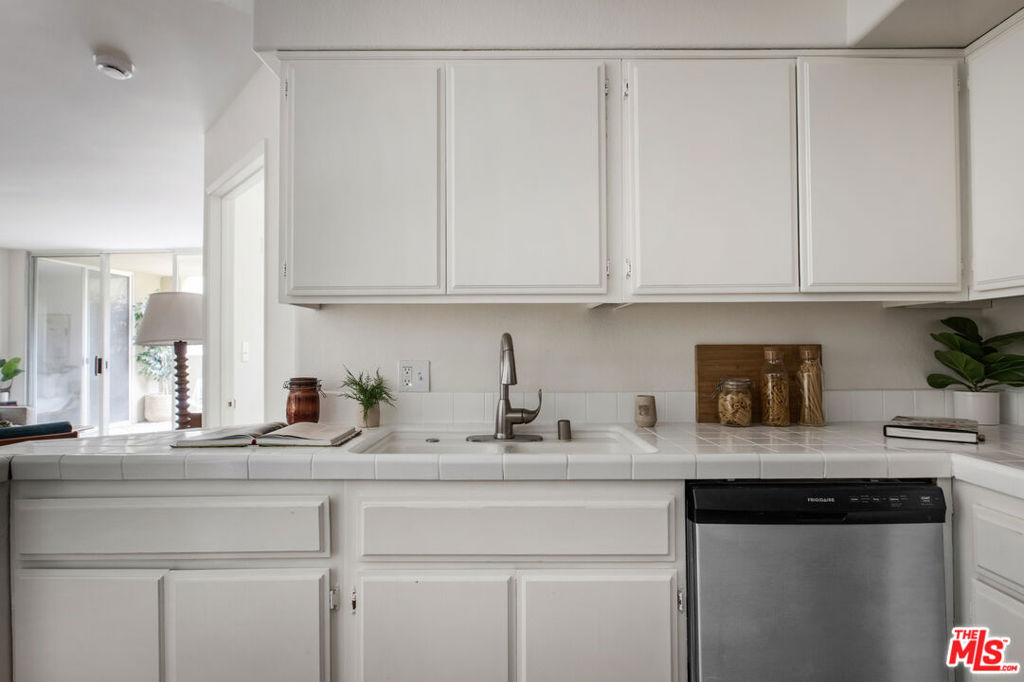 MLS #25625879 image #14