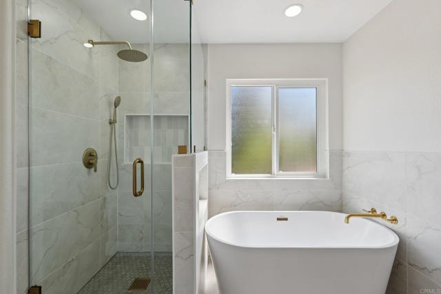 5471 Papagallo Drive, Oceanside CA: https://media.crmls.org/mediaz/09867893-d51e-4576-a83f-5aba177e5a87.jpg