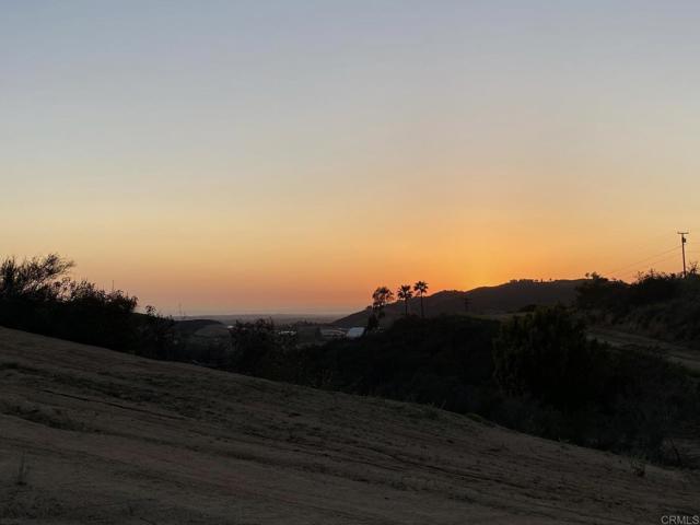 3020 Lynn Lane, San Marcos CA: https://media.crmls.org/mediaz/0986d5fe-b224-48bd-aae5-e0993d7632d7.jpg