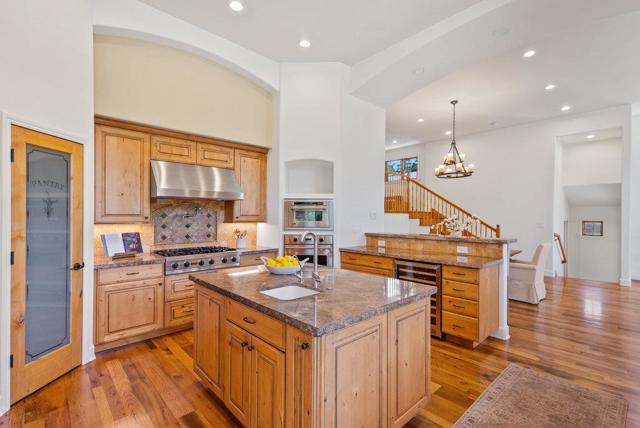 221 Sunset Terrace, Scotts Valley CA: https://media.crmls.org/mediaz/09874eca-2e5f-4232-995a-9ddf25b2dc84.jpg