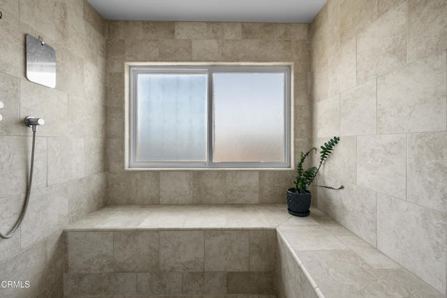 8984 Santa Margarita Road, Ventura CA: https://media.crmls.org/mediaz/09878e5a-4992-4e6a-8d89-6db42b13f810.jpg