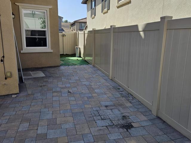 1912 Olivia Street, El Cajon CA: https://media.crmls.org/mediaz/0987be1b-d994-4566-ab40-73a712876124.jpg
