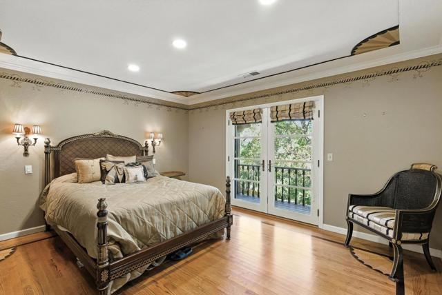 11510 Summit Wood Road, Los Altos Hills CA: https://media.crmls.org/mediaz/0987f037-2d55-4e3a-9301-79826098a6a9.jpg