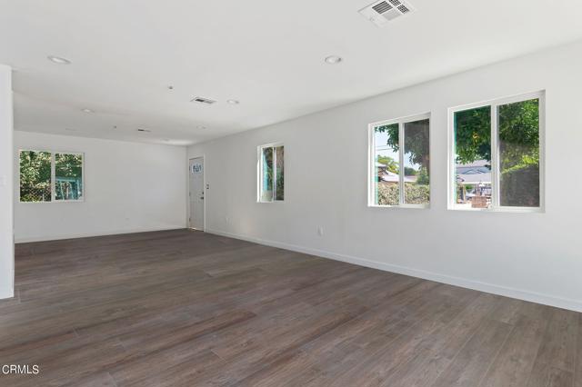 Image 39 of 74 For 7445 Balcom Avenue