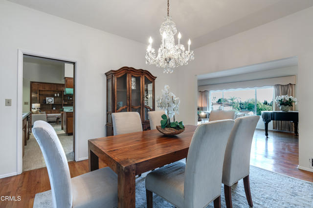 Detail Gallery Image 9 of 57 For 817 E Mountain St, Glendale,  CA 91207 - 5 Beds | 4/1 Baths