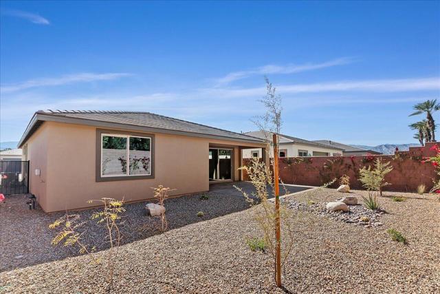 82170 San Gorgonio Drive, Indio CA: https://media.crmls.org/mediaz/0988be18-1407-410d-a427-4801c93d759d.jpg