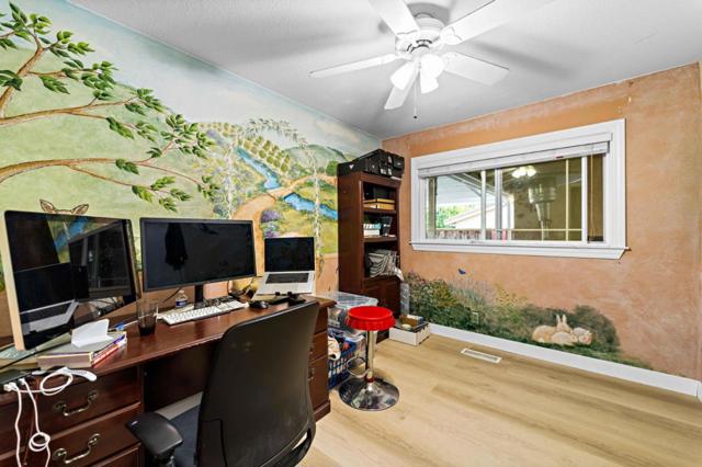 3328 Arqueado Drive, San Jose CA: https://media.crmls.org/mediaz/0988cd44-bc93-469d-a6a7-62ae0038b866.jpg