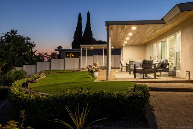 6673 Del Cerro Blvd, San Diego CA: https://media.crmls.org/mediaz/0989d51a-d854-403e-a6a1-2377a979a7cb.jpg