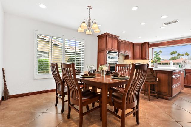 Detail Gallery Image 9 of 46 For 49 Conejo Cir, Palm Desert,  CA 92260 - 3 Beds | 3 Baths