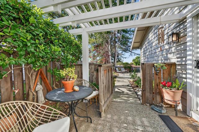 8325 Pinotage Court, San Jose CA: https://media.crmls.org/mediaz/098a6fde-fdac-4036-be65-c1aacb5dc416.jpg