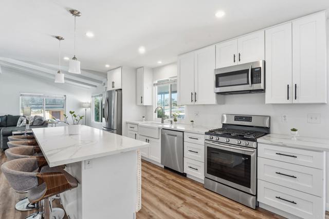 1195 La Moree, San Marcos CA: https://media.crmls.org/mediaz/098aa8ba-bc56-45d4-b6eb-bf2ce165ba8f.jpg