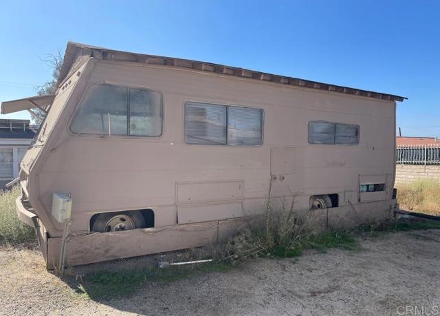 21626 Mary Street, Perris CA: https://media.crmls.org/mediaz/098afb31-5fd8-4889-81f6-88bfdd4f93c2.jpg