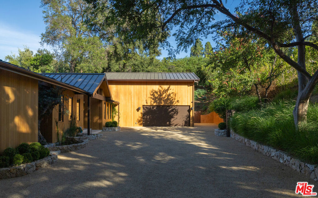 MLS #26865251 image #33