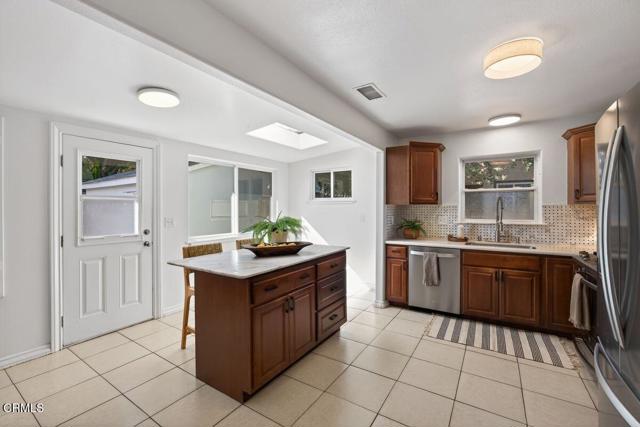 Detail Gallery Image 17 of 48 For 143 N Poli St, Ojai,  CA 93023 - 2 Beds | 2 Baths