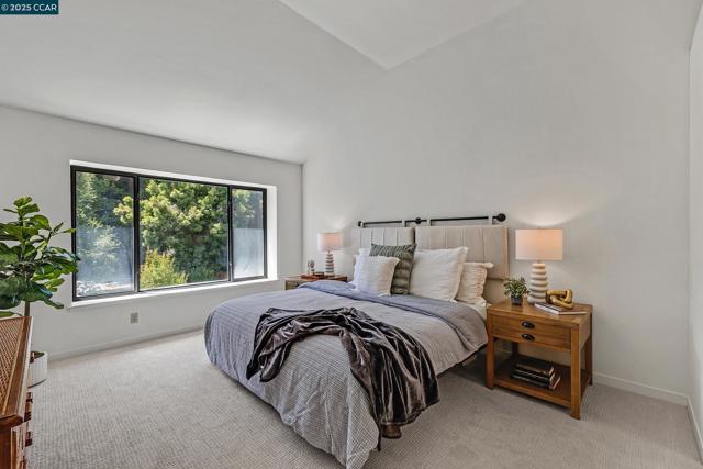 205 Kingswood Ct, Danville CA: https://media.crmls.org/mediaz/098dfa77-ff1d-4602-a401-c93e29e3e61c.jpg