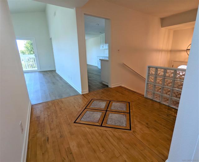 9347 Kahlua Way, Spring Valley CA: https://media.crmls.org/mediaz/098e28cb-7217-49a5-8b9e-1a5d3b8f42c0.jpg