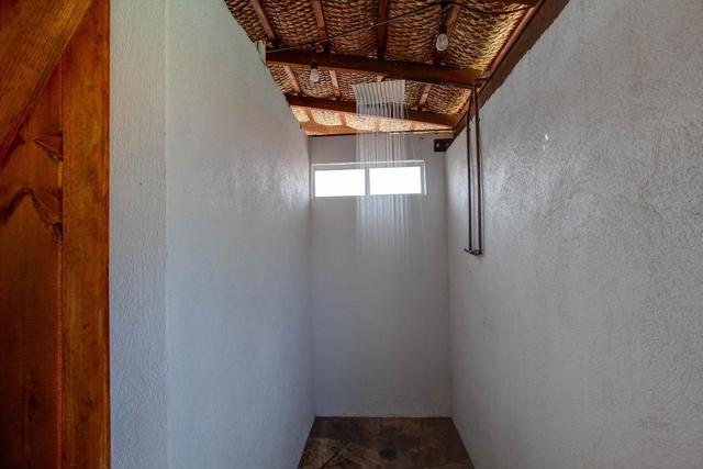 704 Matagual Dr, Vista CA: https://media.crmls.org/mediaz/09908e5d-ca76-4eac-8d4c-038b861f5242.jpg