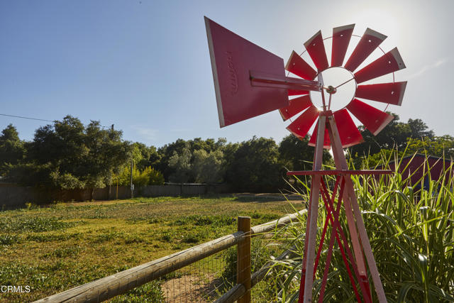 12293 Topa Lane, Santa Paula CA: https://media.crmls.org/mediaz/0990b218-622b-40b9-b409-91a8ebfa3f8d.jpg