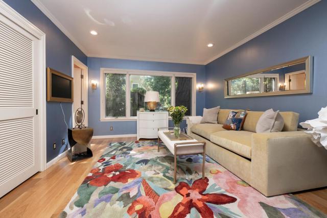 1162 Barroilhet Drive, Hillsborough CA: https://media.crmls.org/mediaz/0991140e-ff79-4147-b9f2-1f919f94a628.jpg