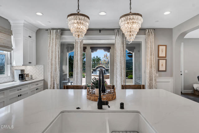 20752 Veneto Way, Porter Ranch CA: https://media.crmls.org/mediaz/099167b4-b2f3-496a-b157-89b0329ec2bb.jpg