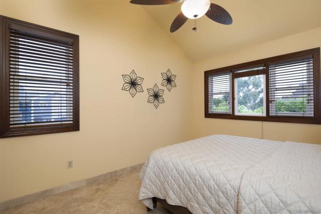 801 Allerton Ct, San Diego CA: https://media.crmls.org/mediaz/0991f1fd-7f21-44cc-9acf-69bc7faa3bf8.jpg