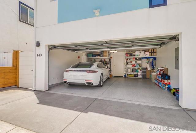 140 Imperial Beach Blvd, Imperial Beach CA: https://media.crmls.org/mediaz/09921d87-4b38-4017-bc03-ee30edce16c8.jpg