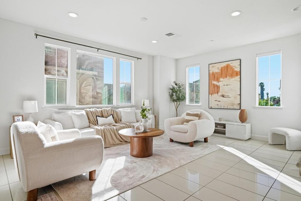 5758 Pandorea Terrace