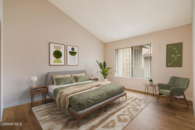 460 Arbor Lane Ct, Thousand Oaks CA: https://media.crmls.org/mediaz/09932dae-498e-4d25-84dd-86a2f8ade862.jpg