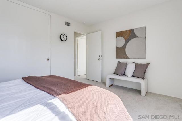 5450 Kiowa Dr, La Mesa CA: https://media.crmls.org/mediaz/0994e6e0-e16d-4ddd-bc94-937629428731.jpg