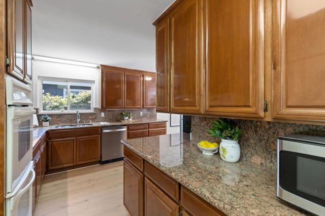 408 W Hillsdale Boulevard, San Mateo CA: https://media.crmls.org/mediaz/09954522-275d-459c-af81-cefbd9d23e12.jpg