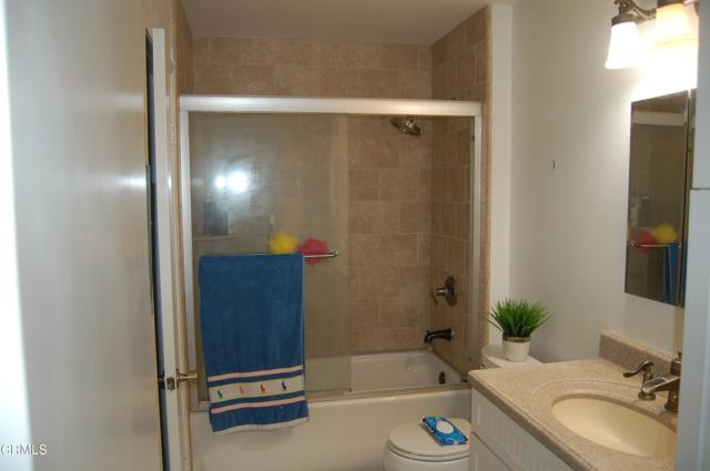 Detail Gallery Image 8 of 11 For 1251 San Simeon Ct #4,  Ventura,  CA 93003 - 2 Beds | 1/1 Baths