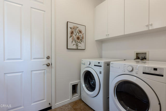 219 Via Rebecca, Thousand Oaks CA: https://media.crmls.org/mediaz/0995c405-f65e-48a2-84d2-090bc2273487.jpg