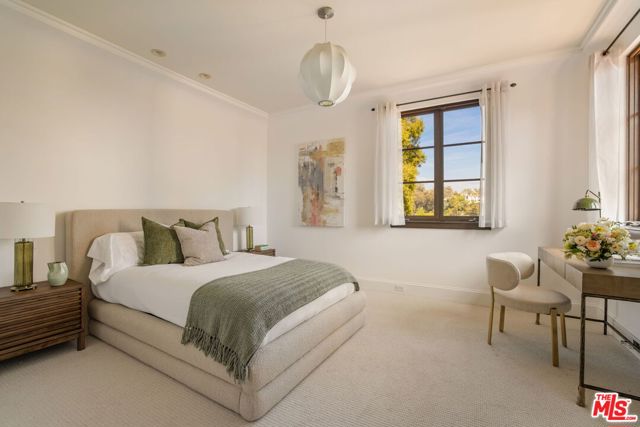 Drew Fenton | 182 N Carmelina Avenue Los Angeles CA | MLS: 7686952