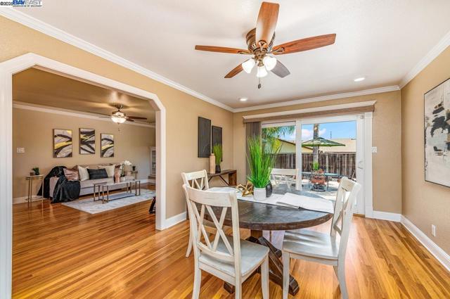 1429 Columbus Ave, Livermore CA: https://media.crmls.org/mediaz/099648c8-bc0d-4cb1-8b5e-c029c44e7d21.jpg