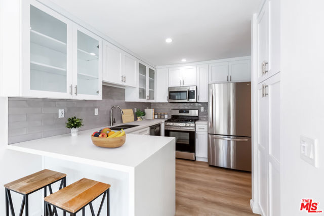 4273 Las Virgenes Road, 6 photo 6