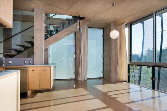 Image 4 of 16 For 102 University Avenue 3a 3b 3c