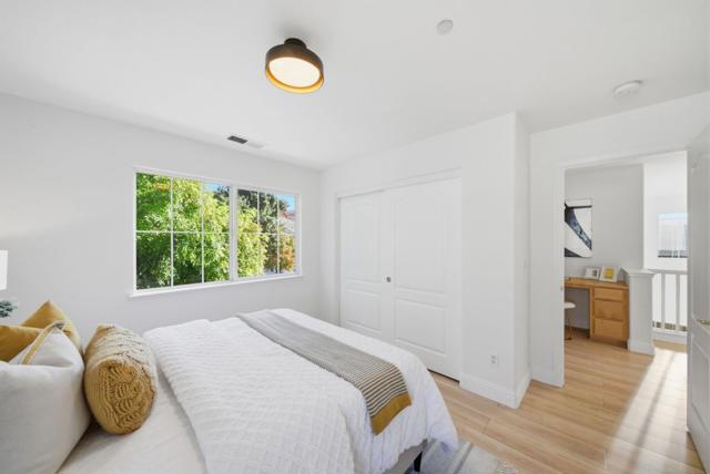 34298 Torrey Pine Lane, Union City CA: https://media.crmls.org/mediaz/0998537c-b9e0-4533-a86e-7035b40da4eb.jpg