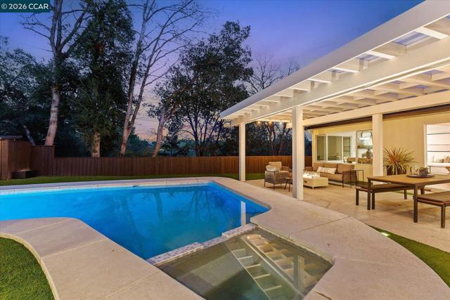 Image 7 of 51 For 1816 Meadow Ln