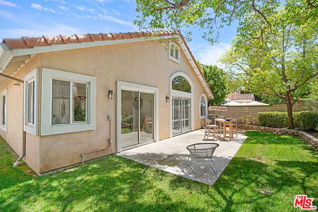 1668 Fox Springs Circle, Newbury Park CA: https://media.crmls.org/mediaz/0998cbc0-b954-460f-ab0f-7eed126fff5f.jpg