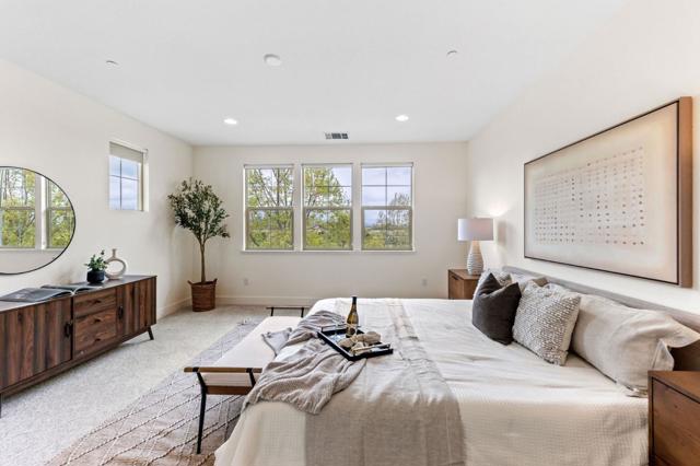 408 E 28th Avenue, San Mateo CA: https://media.crmls.org/mediaz/0998f293-6282-4460-8735-a3225866d5dd.jpg