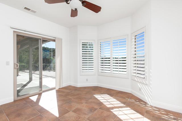 32153 Cerrada del Coyote, Warner Springs CA: https://media.crmls.org/mediaz/099a36dd-f27f-4212-abc8-041fd7e399c1.jpg