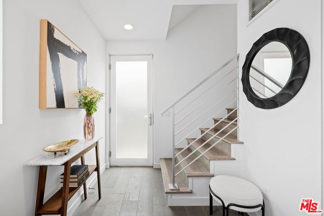1923 N Gower Street, Los Angeles CA: https://media.crmls.org/mediaz/099a3750-a52a-458f-9081-aa13572fad40.jpg