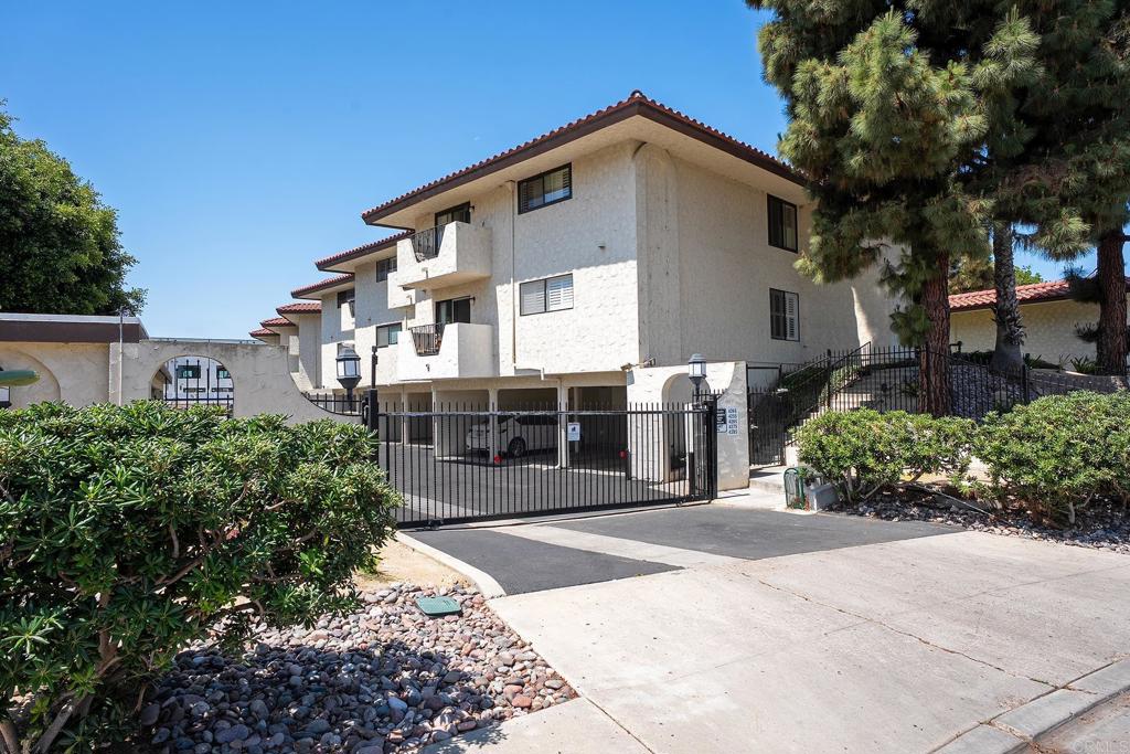 4265 Asher St #22
