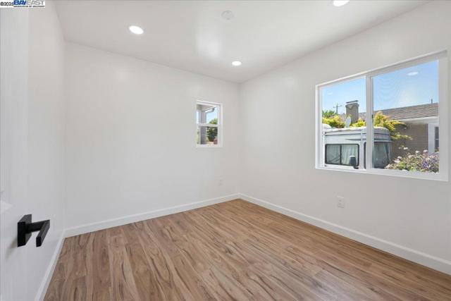 917 Channing Way, Berkeley CA: https://media.crmls.org/mediaz/099ab055-3f0d-42ad-a877-dbbd85abf50a.jpg