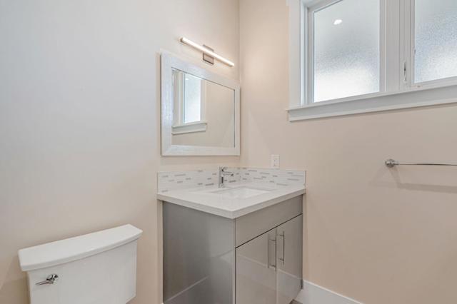 1667 San Carlos Avenue, San Carlos CA: https://media.crmls.org/mediaz/099cde76-b0d4-4f66-933f-6db537da6d66.jpg