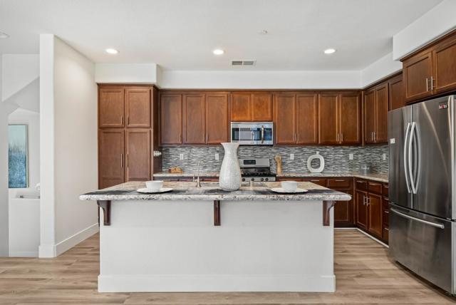 5743 Oceanspray Road, Newark CA: https://media.crmls.org/mediaz/099d1ddd-5c44-4b7d-9ffe-d9017cb5fc94.jpg